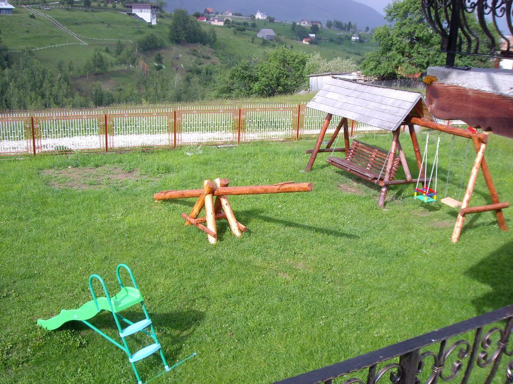 Hotel Garofita Pietrei Craiului à Peştera Extérieur photo
